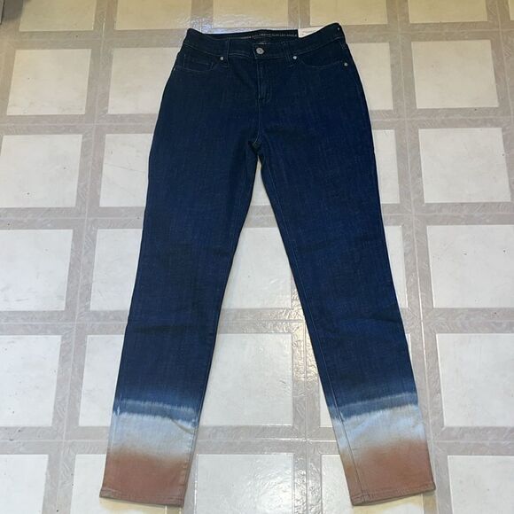 NWT CHICO’S SO SLIMMING GIRLFRIEND Slim LEG ANKLE NEUTRAL DIP DYE JEANS 2T/00T - Picture 4 of 8